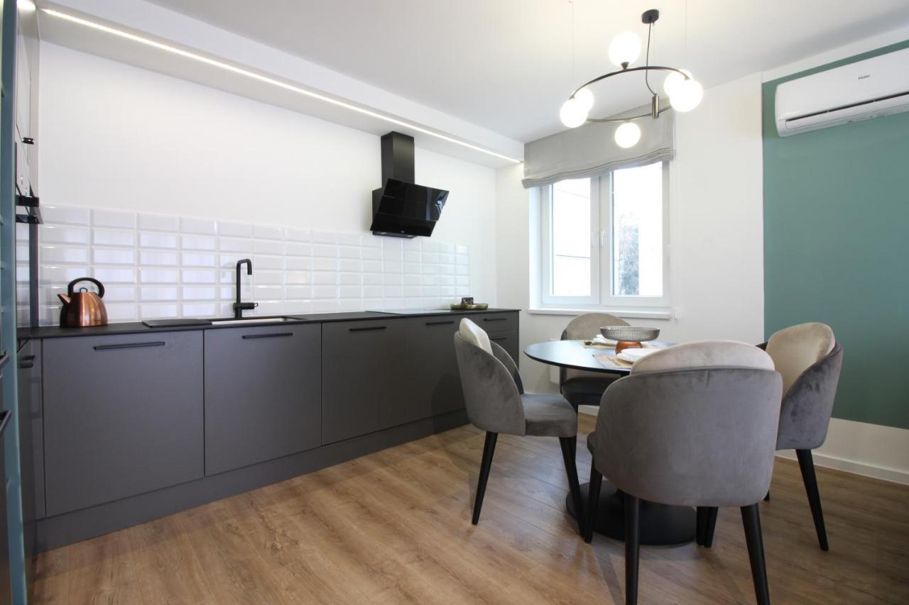 Meeting Point Apartment Sarajevo Bagian luar foto