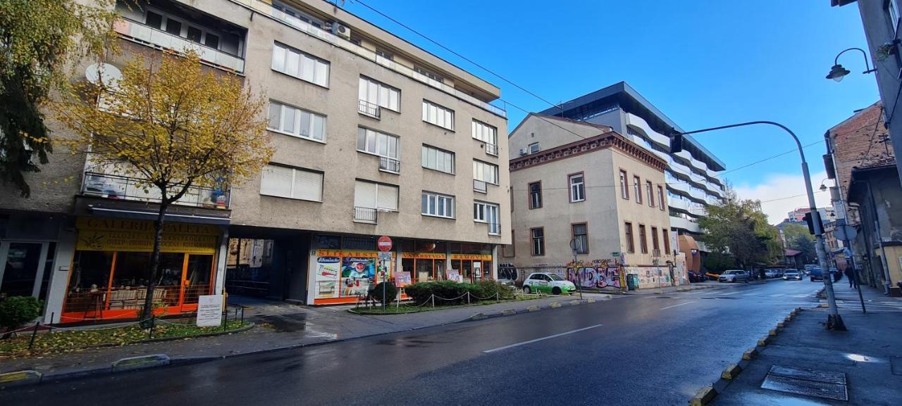 Meeting Point Apartment Sarajevo Bagian luar foto